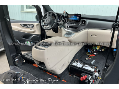 Подлокотник Mercedes V-Class W447. Передняя центральная консоль с холодильником V-Class